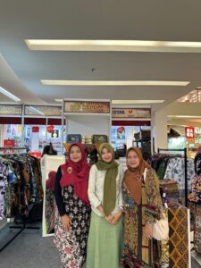 pameran batik by : Batik Sari Kenongo